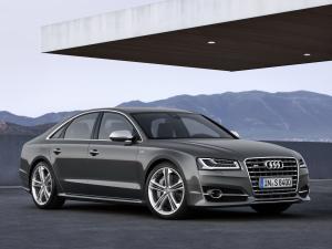 Audi S8 2013 года  (WW)